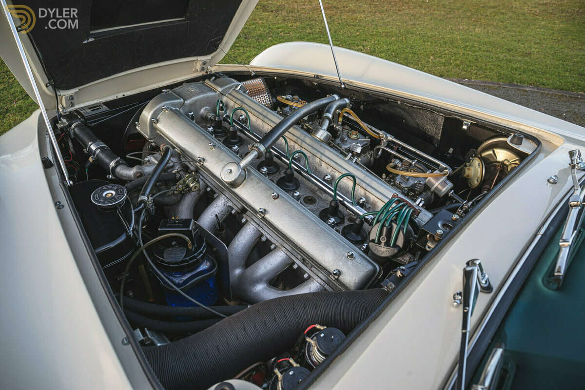 1970 Aston Martin DB6 Mk2 Volante to Vantage Specification, foto 3