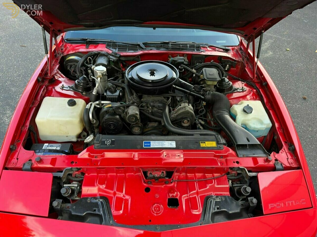 1992 Pontiac Firebird Formula 2dr Hatchback, foto 5