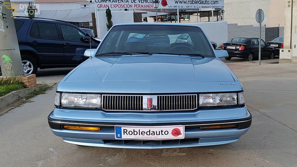 1990 Oldsmobile Supreme Cutlass Ciera Regency, foto 2