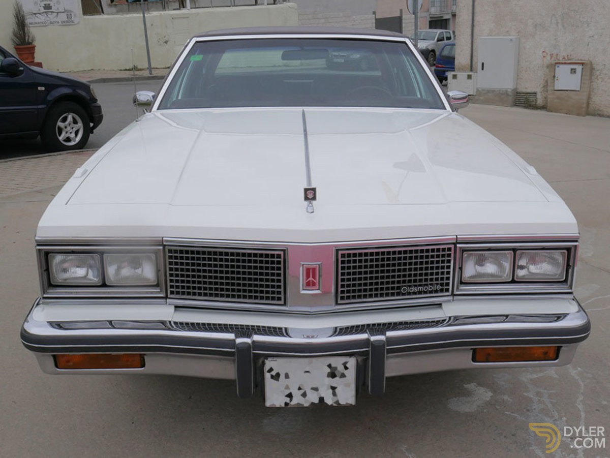 1984 Oldsmobile 98 Regency, foto 2