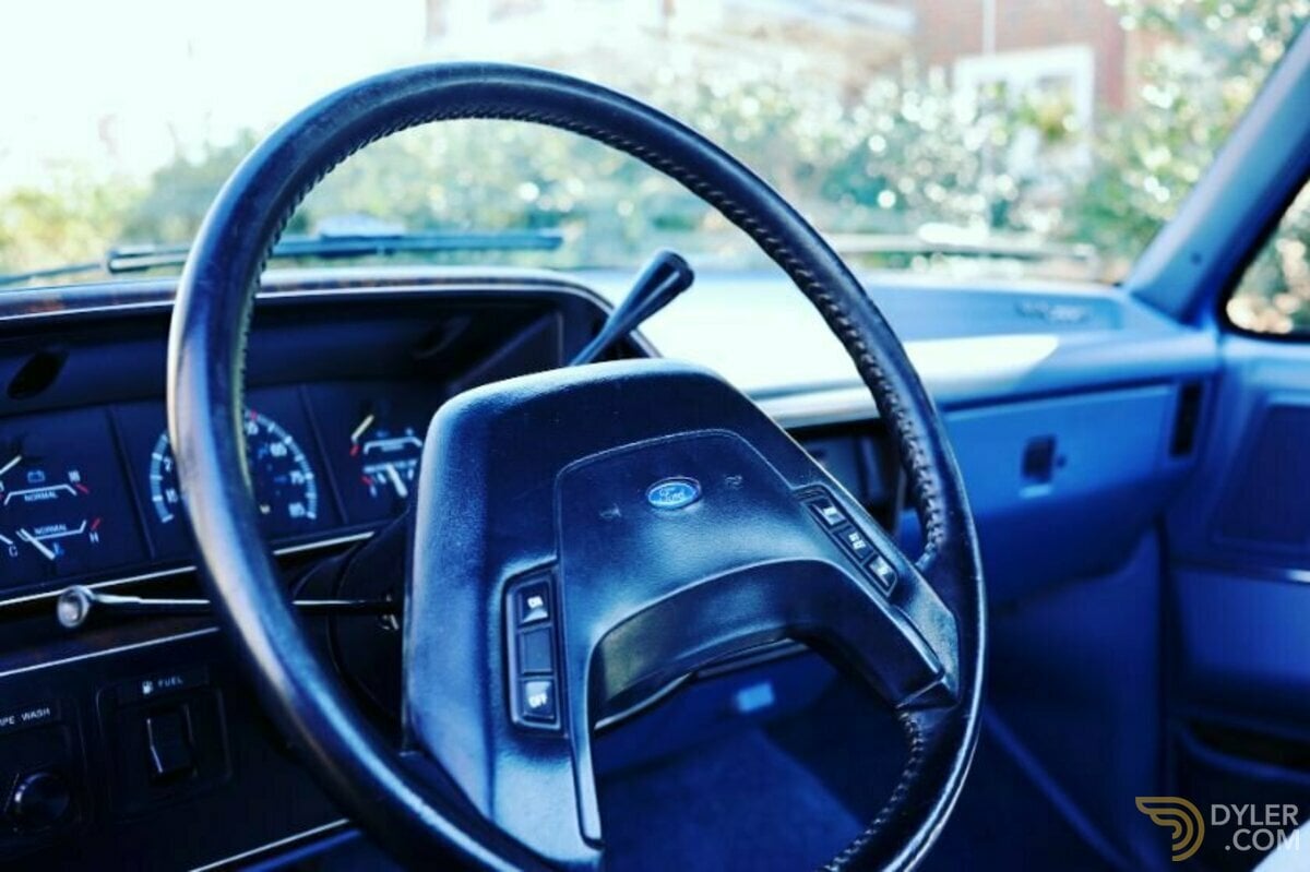 1989 Ford F-250 Lariat XLT, foto 2