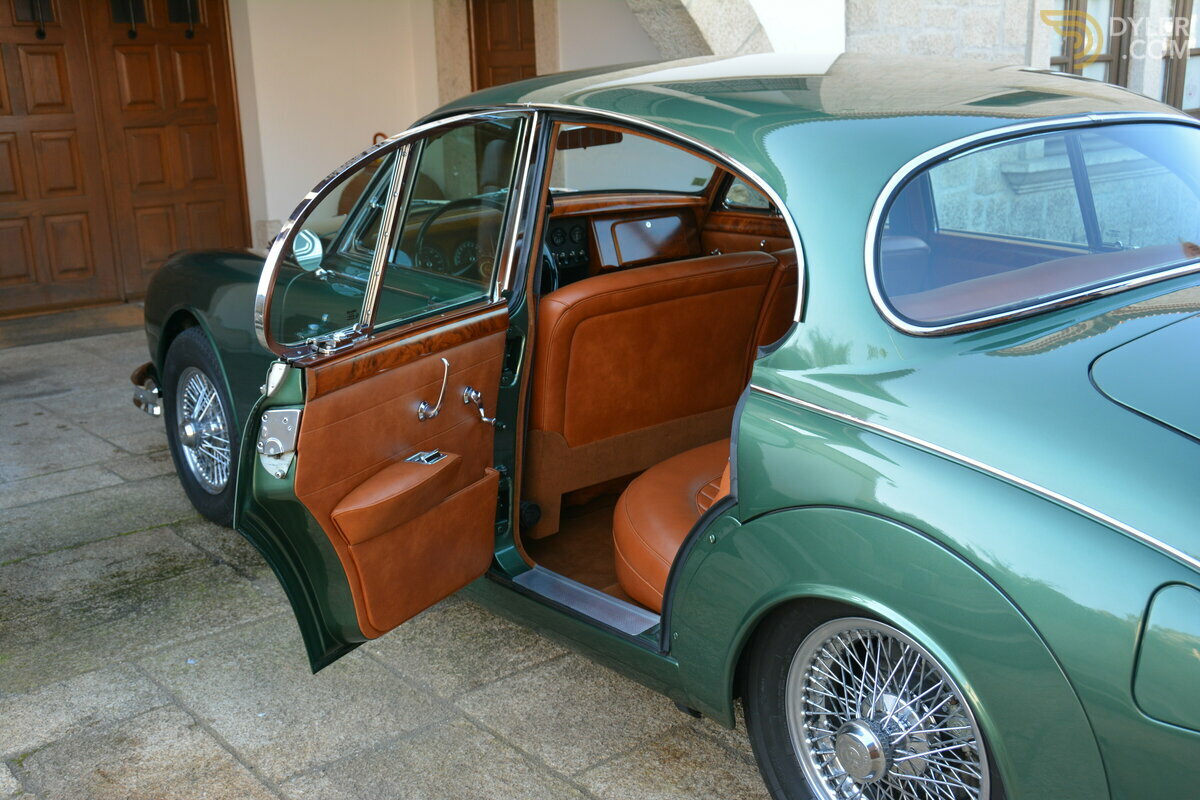1966 Daimler V8-250, foto 8