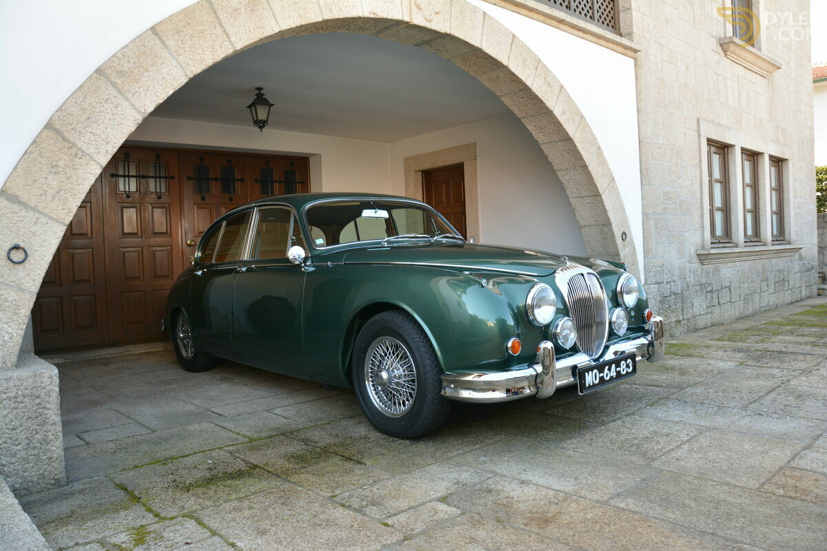 1966 Daimler V8-250, foto 3