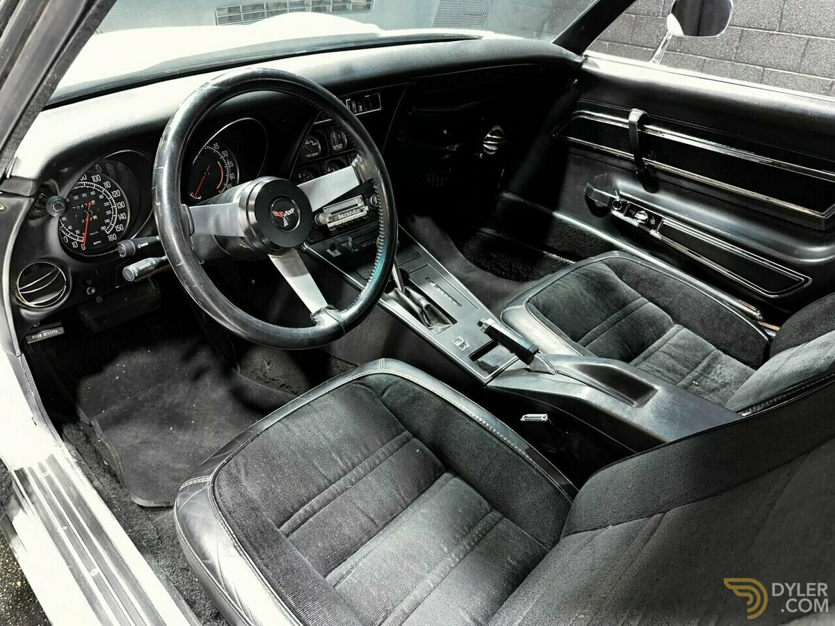 1977 Chevrolet Corvette GREAT DRIVER 350cid 5.7 LITER T TOPS AUTOMATIC!, foto 4