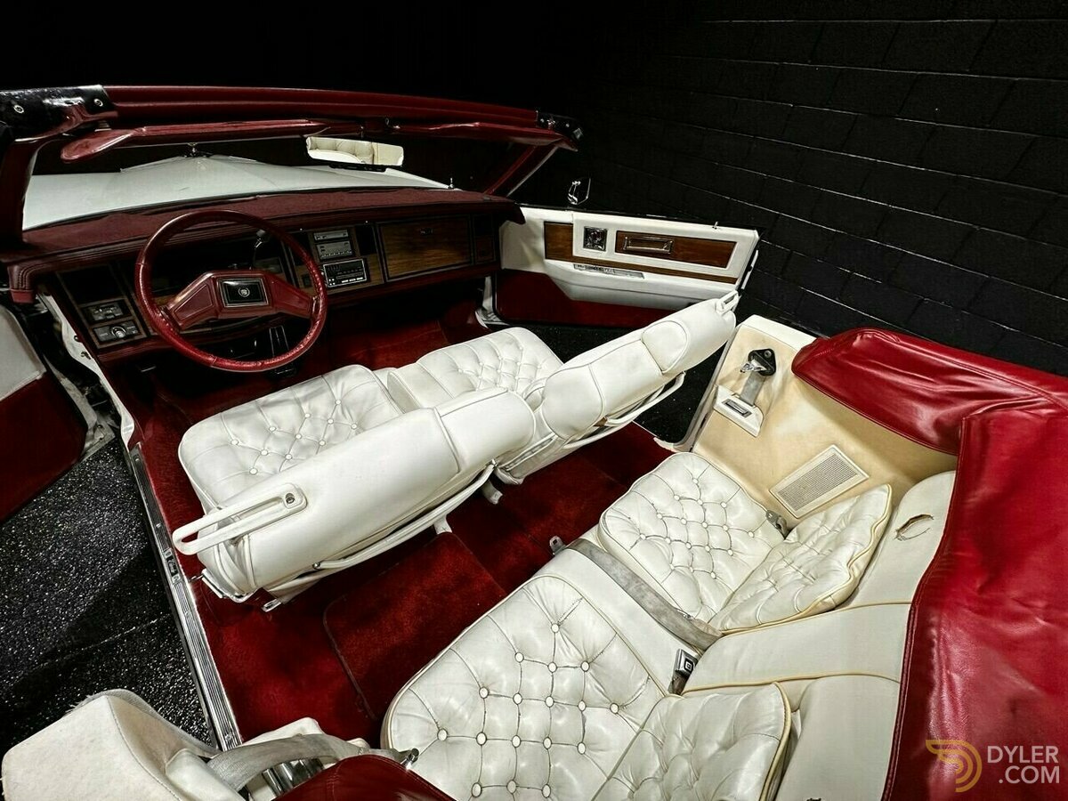 1985 Cadillac Eldorado TRIPLE WHITE ONLY 78K MILES CONVERTIBLE!!, foto 3