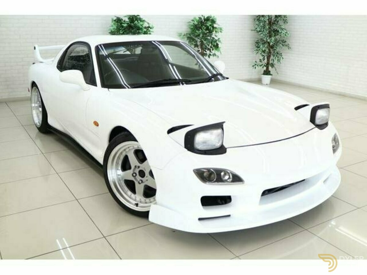 Classic 1991 Mazda RX-7 Type S For Sale. Price 31 034 eur - Dyler
