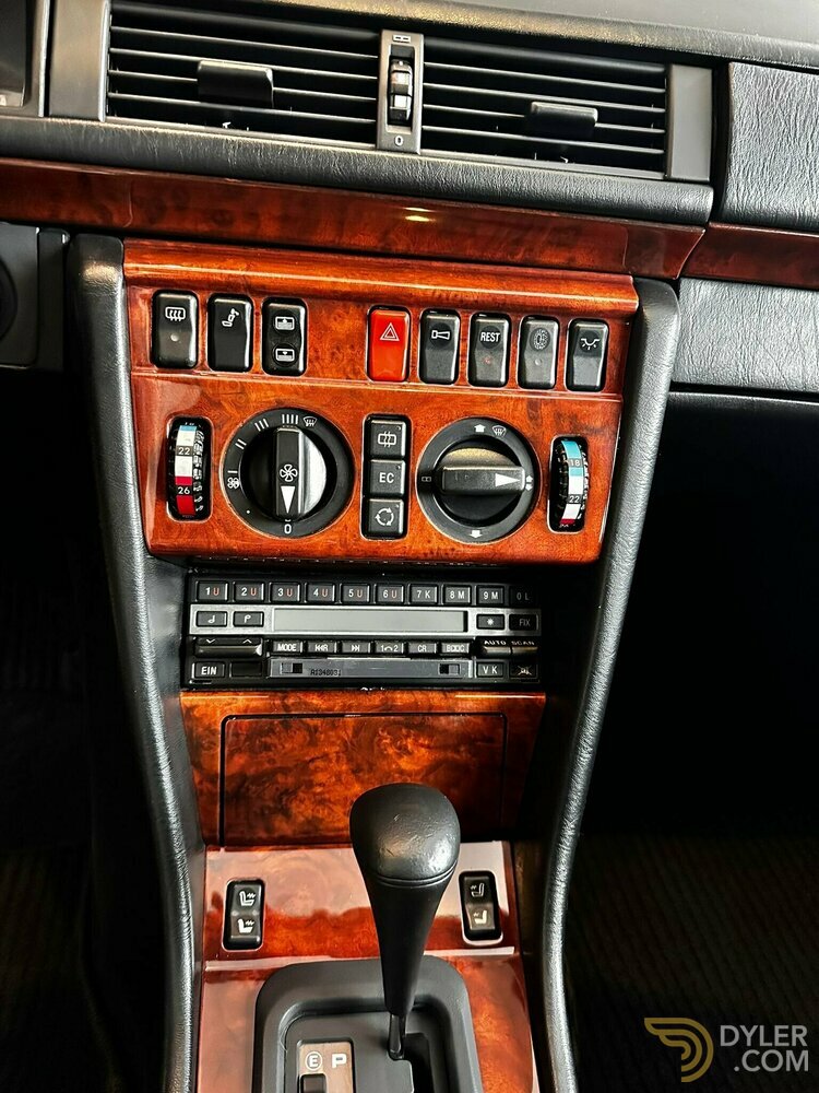 1994 Mercedes-Benz 300E AMG, foto 8