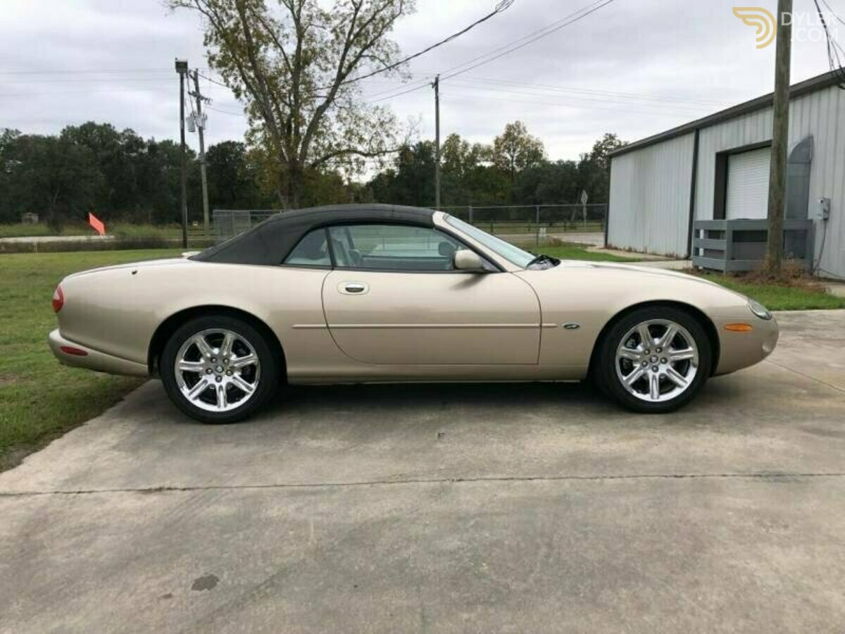 2000 Jaguar XK8, foto 2
