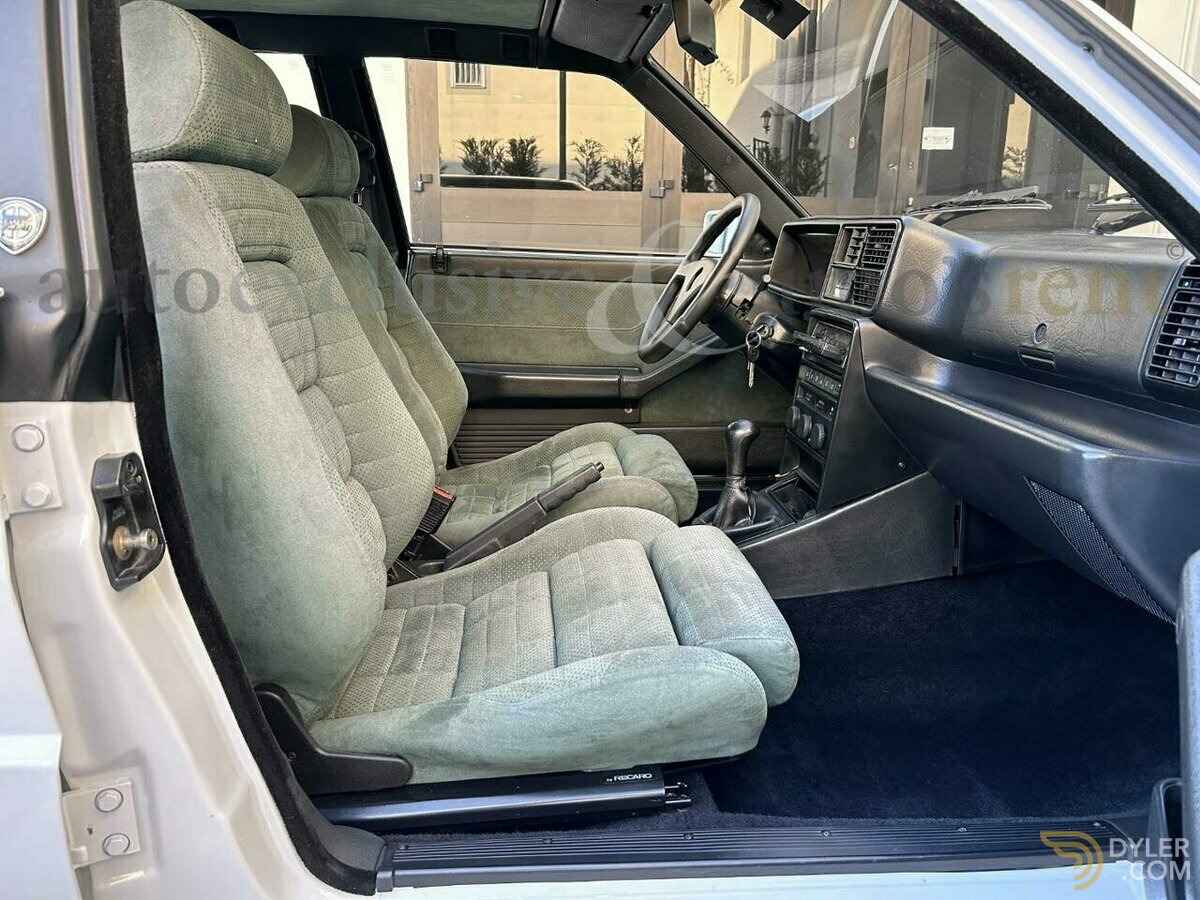 1992 Lancia Delta 2.0i.e. turbo 16V HF integrale, foto 11