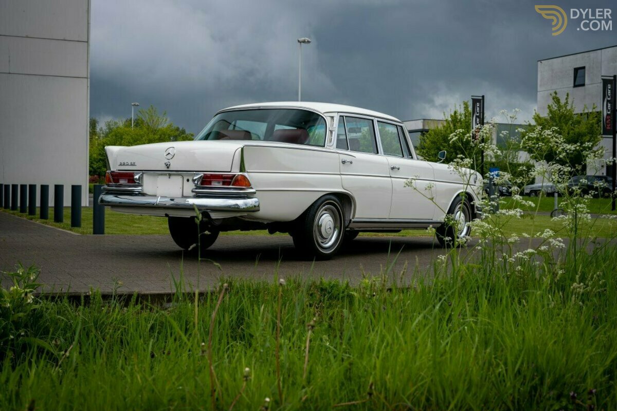 1965 Mercedes-Benz 220 SEB Limousine, foto 3