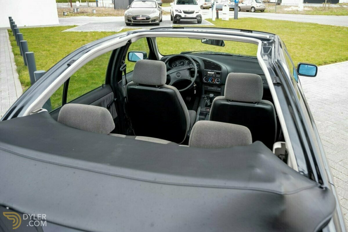1993 BMW 316 TC4 Baur 1 of 310, foto 11