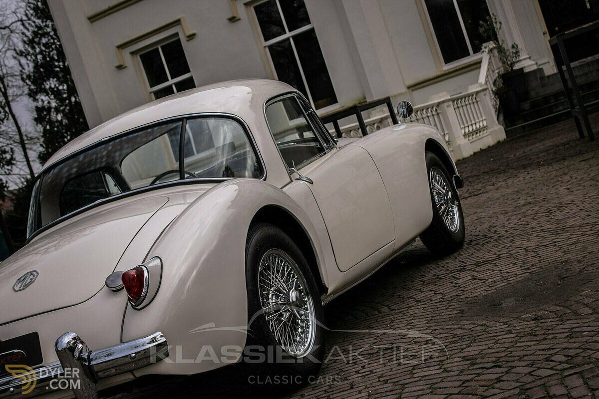 1958 MG MGA Coupe 1500 MK1, foto 8