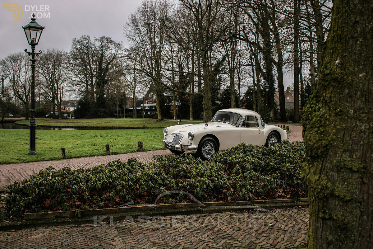 1958 MG MGA Coupe 1500 MK1, foto 10