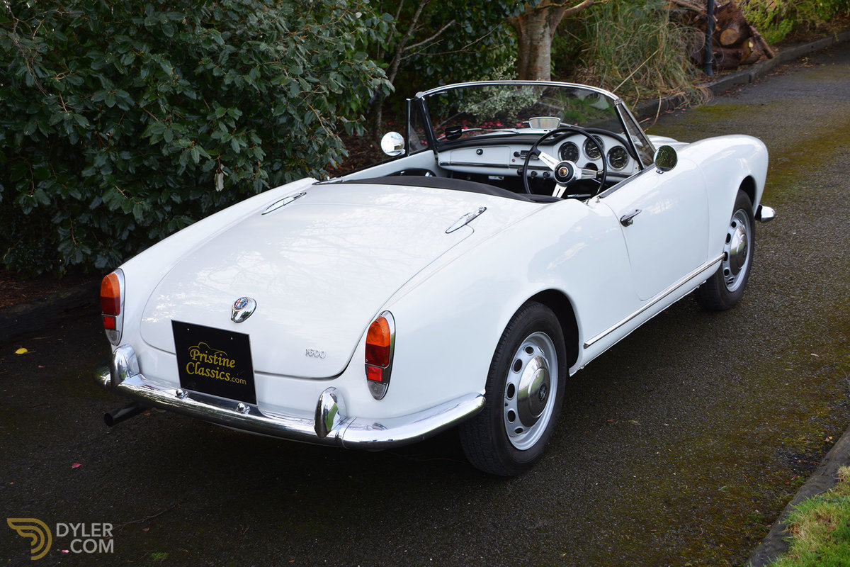1963 Alfa Romeo Giulia 101 Spider, foto 4
