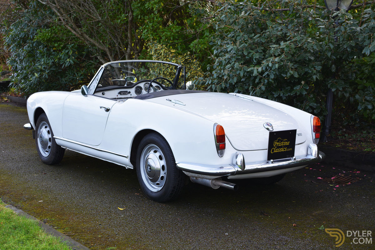 1963 Alfa Romeo Giulia 101 Spider, foto 10
