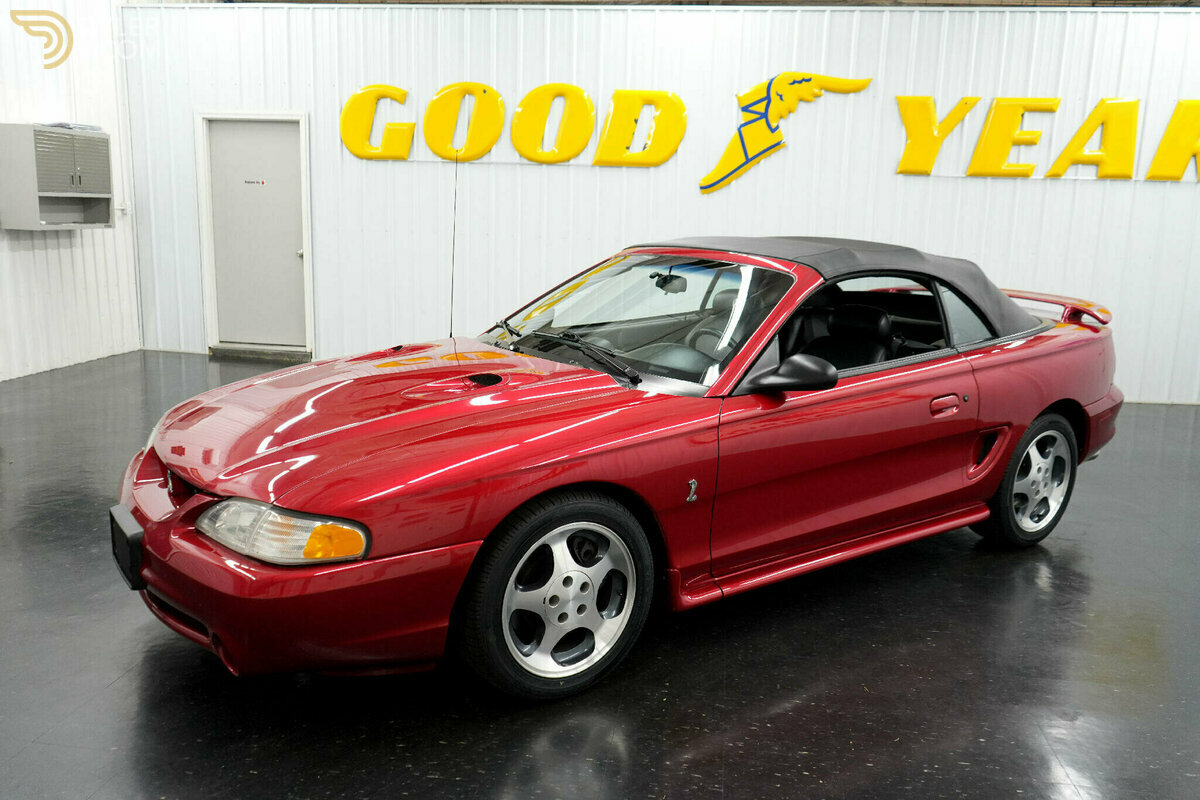 1996 Ford Mustang, foto 2