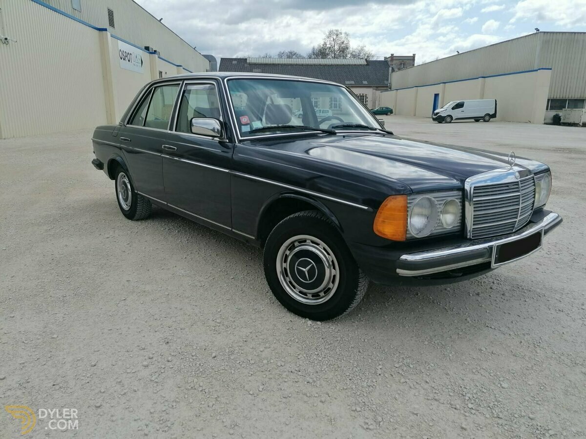 Classic 1981 Mercedes-Benz E 230 For Sale. Price 14 500 EUR - Dyler