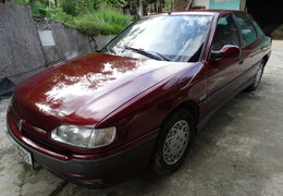 Renault Safrane 2.0 RT V6i Hatchback 1994 Red Renault Safrane 2.0 RT V6i Hatchback 1994 Red Car for Sale. 328596