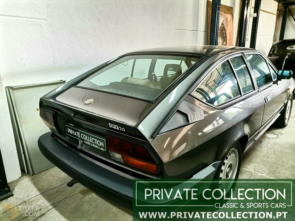 1985 Alfa Romeo GTV 2.0 with Air Conditioner, foto 1