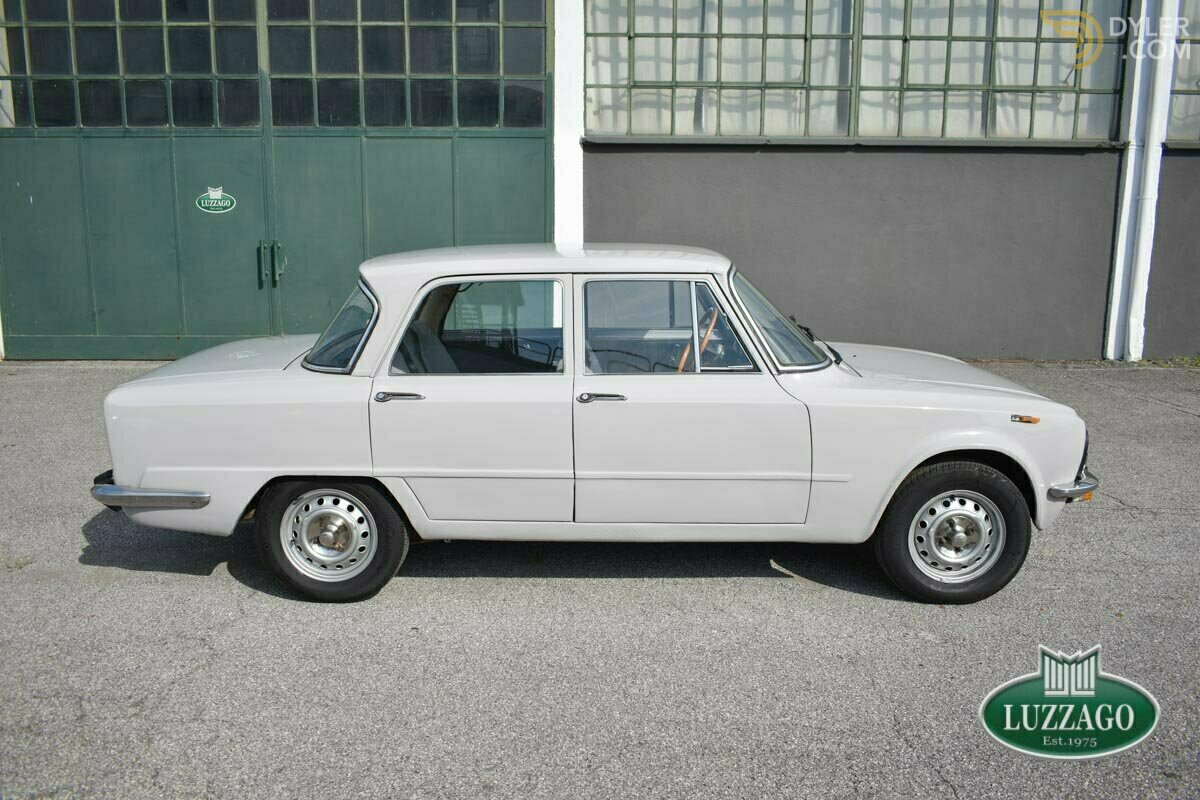 1974 Alfa Romeo Giulia Nuova Super 1600, foto 2
