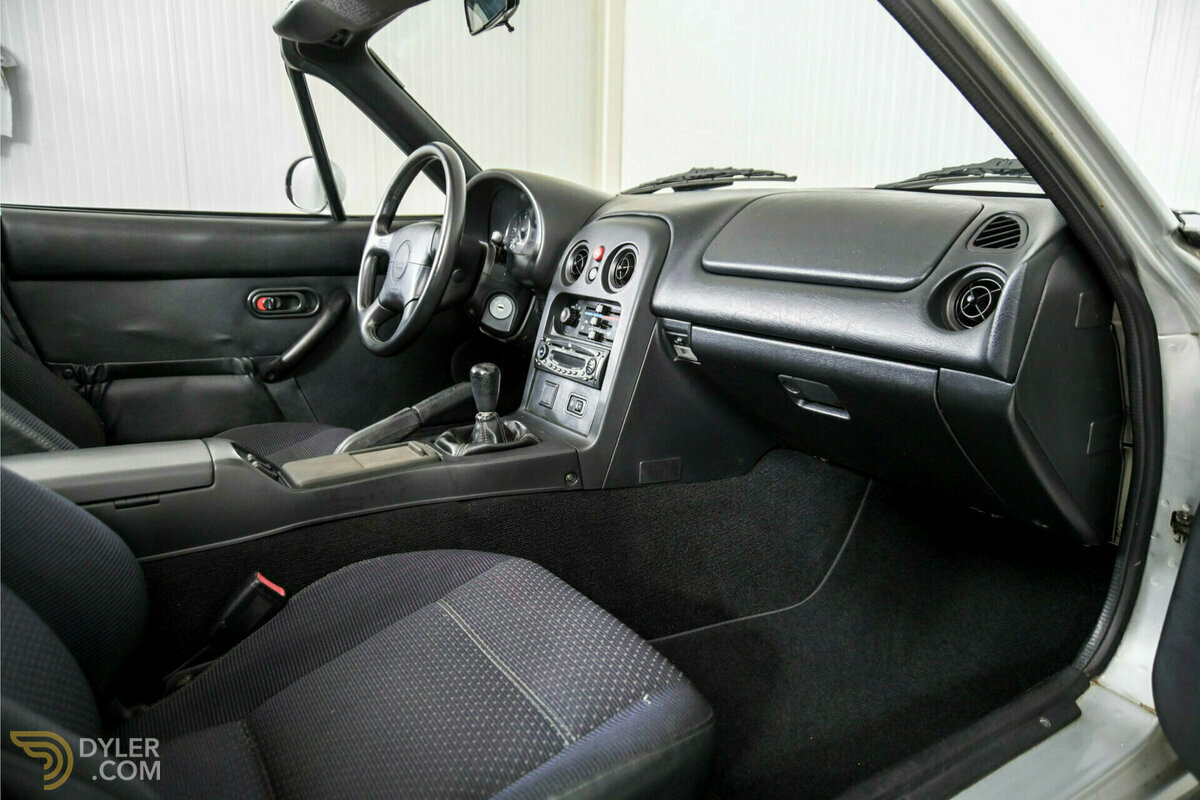 1995 Mazda MX-5 1.6i ., foto 12