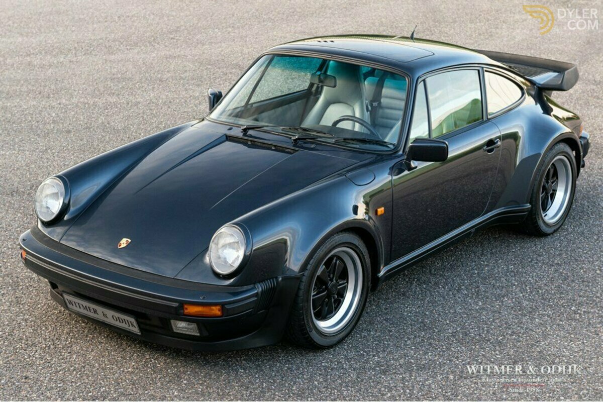 Porsche 911 Carrera 1988 (930) Black Autoart 1/18 78013｜乗用車