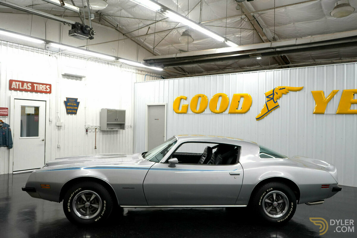 1975 Pontiac Firebird, foto 3
