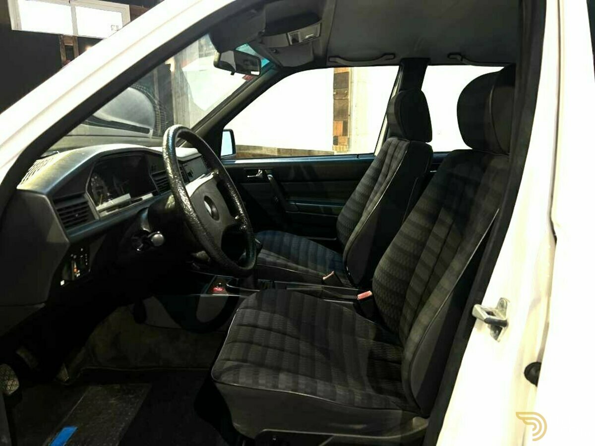 1989 Mercedes-Benz 190 E 2.0 90cv., foto 10