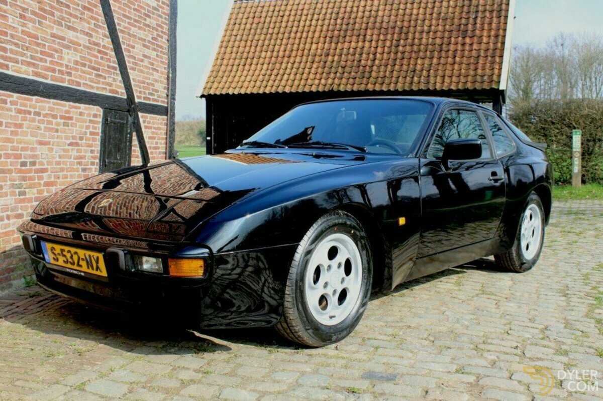1986 Porsche 944 Type 2 8 x Porsche 944 op voorraad, foto 2