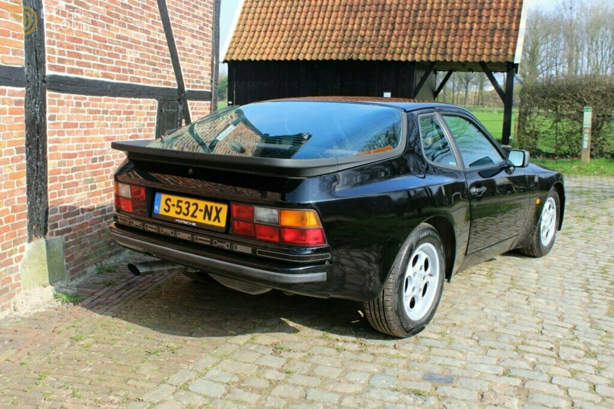1986 Porsche 944 Type 2 8 x Porsche 944 op voorraad, foto 4