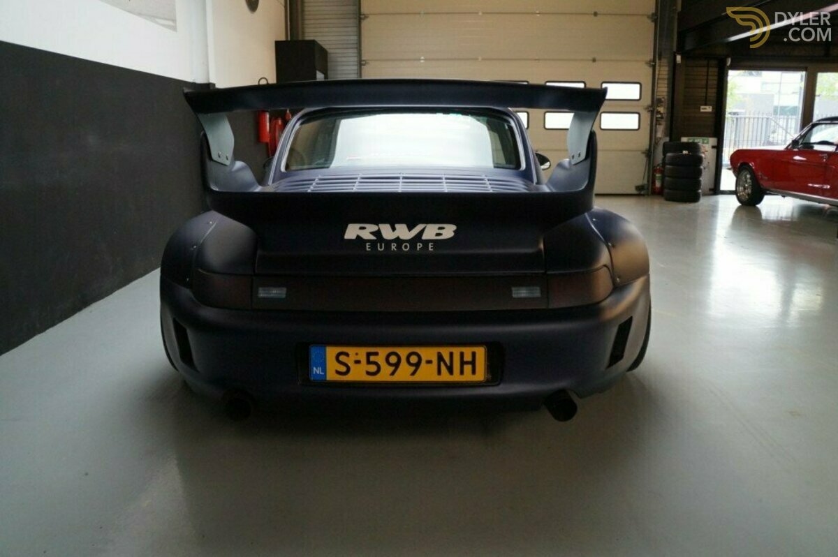 1994 Porsche 911 RWB Europe #12 Red Bull Verstappen Tribute (1994), foto 5