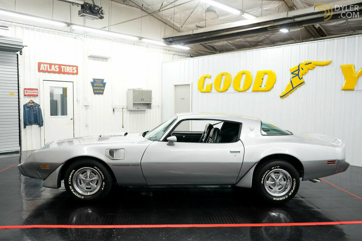 1981 Pontiac Firebird, foto 3