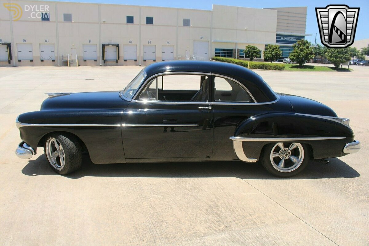 1949 Oldsmobile 88 Club, foto 2