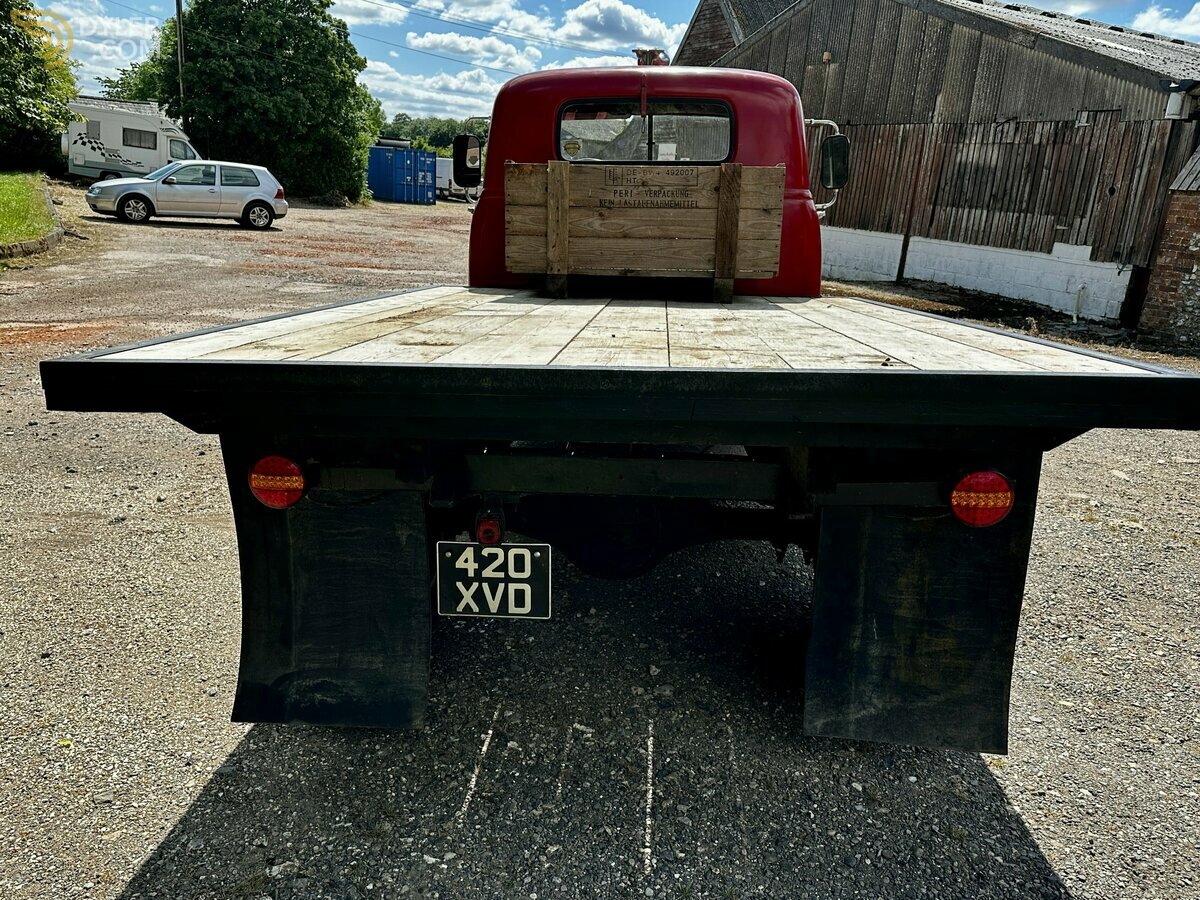 1953 Chevrolet Advance Design 6100 flat bed truck, foto 11