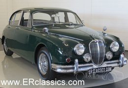 Jaguar MK II Sedan / Saloon 1966 Green 1966 Jaguar MK2 in British Racing Green with chrome wire wheels Car for Sale. 436390