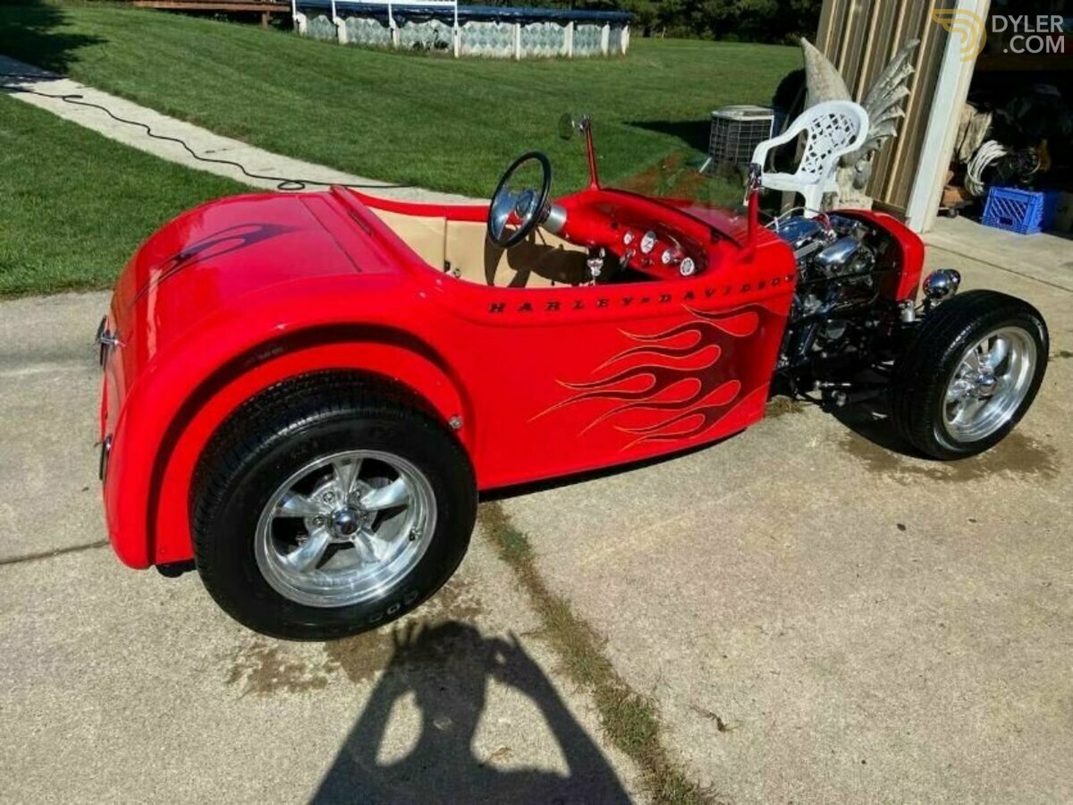 1932 Ford Roadster 3/4 Harley Davidson Power, foto 2