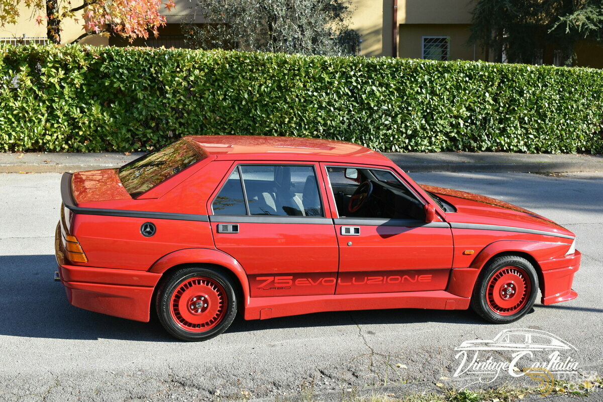 1987 Alfa Romeo 75 Turbo Evoluzione, foto 4