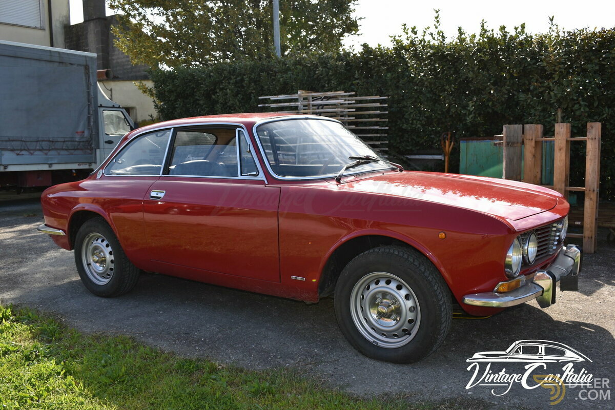 1971 Alfa Romeo 2000 GT, foto 12