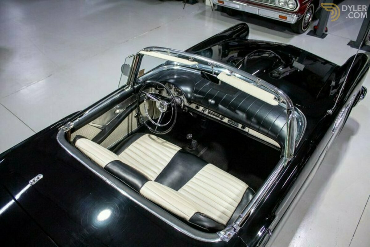 1957 Ford Thunderbird E-Code Convertible, foto 3