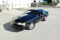 Classic 1990 Ford Thunderbird En Venta. Precio 10 000 USD - Dyler