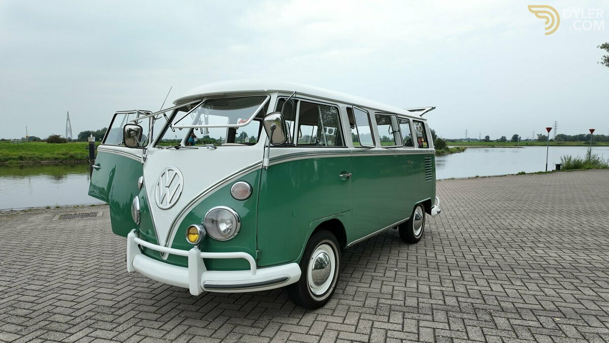 Classic 1966 Volkswagen T1 Deluxe For Sale. Price 46 500 eur - Dyler
