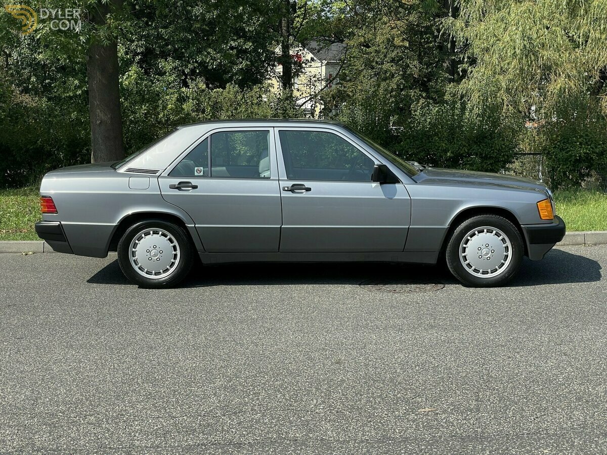 1989 Mercedes-Benz 190 2.6L R6, foto 2