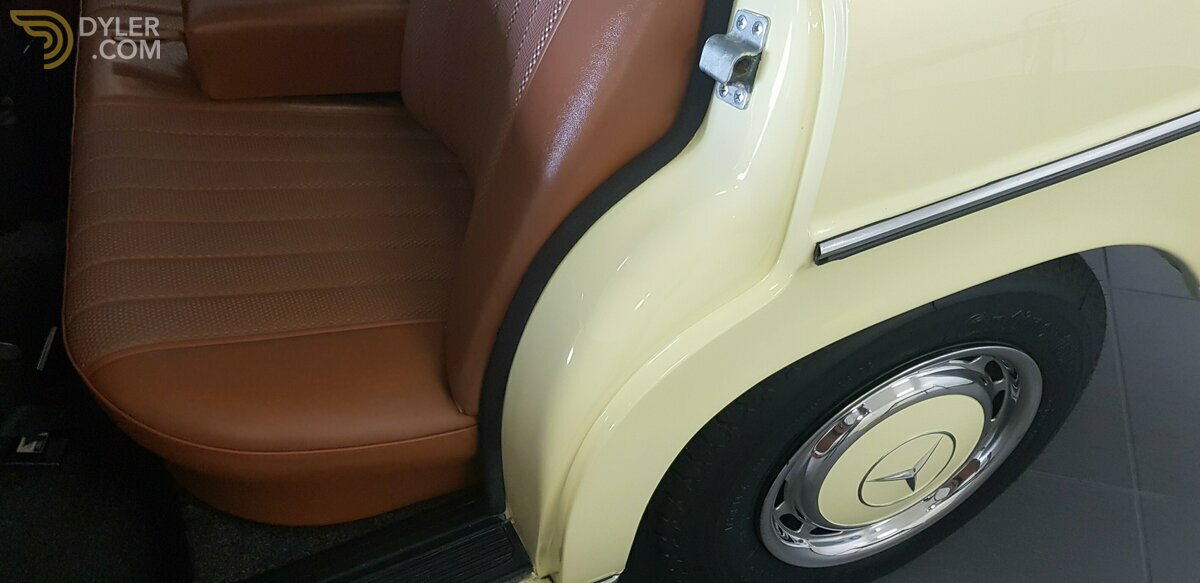 1971 Mercedes-Benz 230.6 RHD (W114) (6 Cylinder Petrol) 66620 Kms, foto 8