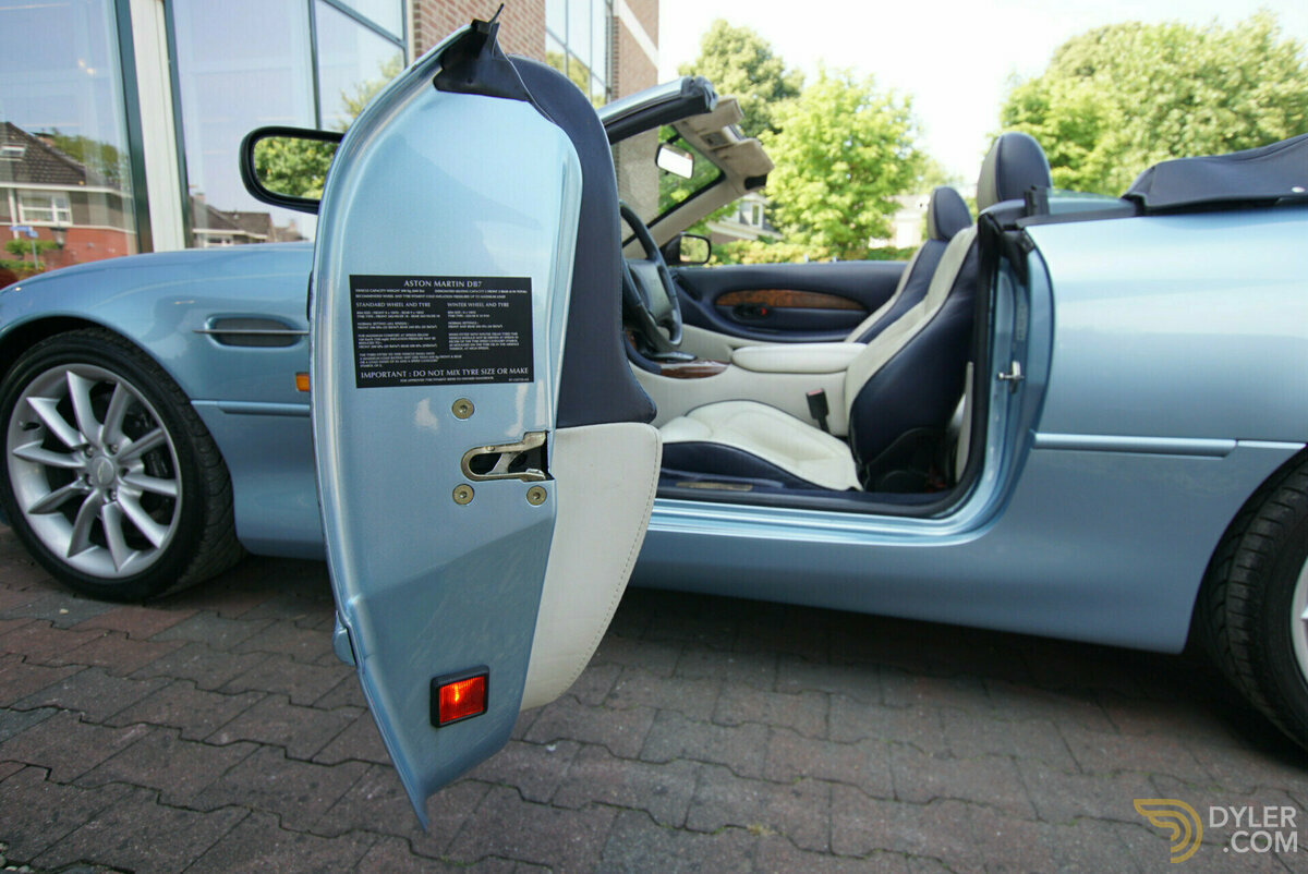 2000 Aston Martin DB7 Vantage Volante, foto 10