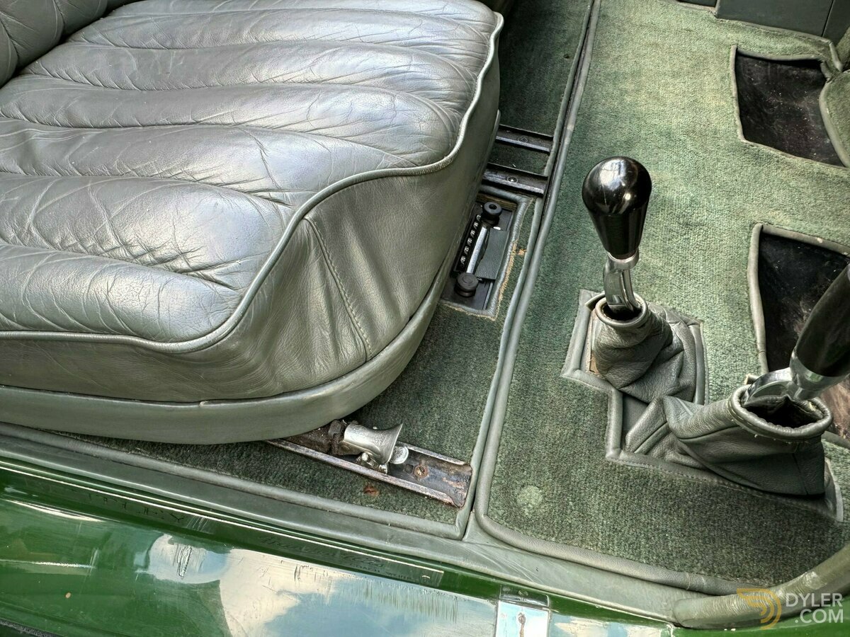 1937 Bentley 4¼ Vanden Plas 'Allweather' Tourer B179JY, foto 10