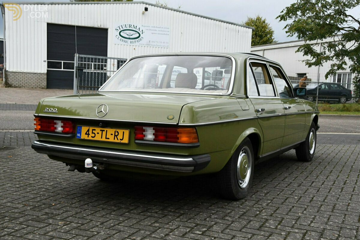 1981 Mercedes-Benz 200 Sedan (W123), foto 3