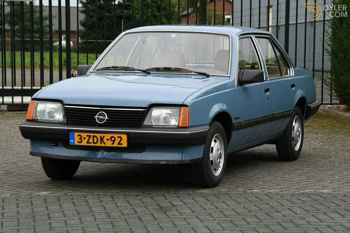 1983 Opel Ascona C 1.3 S Sedan, foto 2