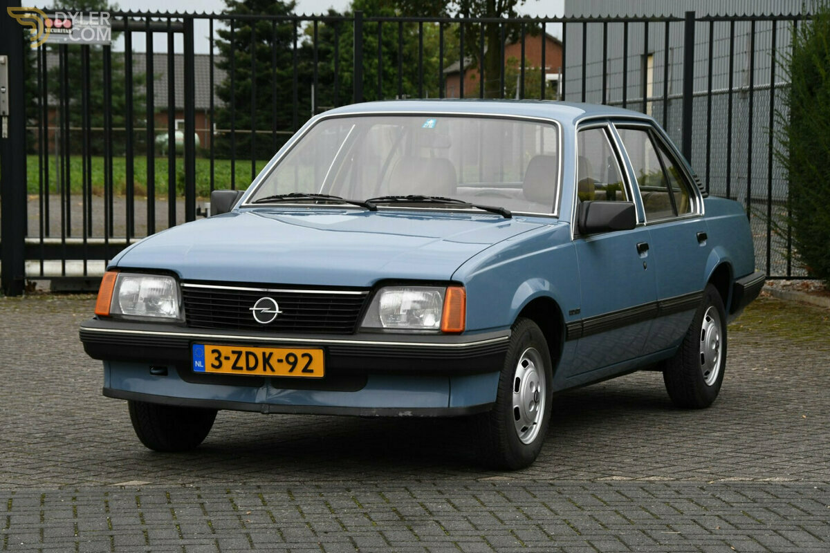 1983 Opel Ascona C 1.3 S Sedan, foto 4