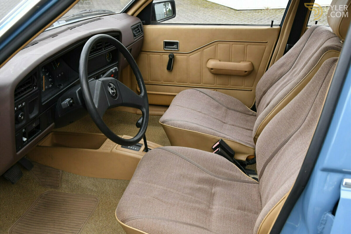 1983 Opel Ascona C 1.3 S Sedan, foto 8