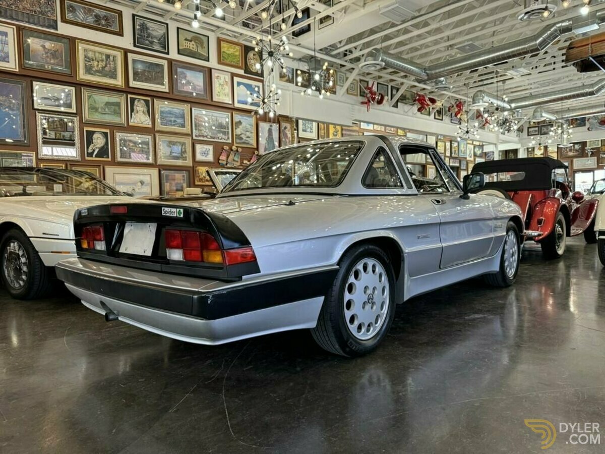 1987 Alfa Romeo Spider, foto 3